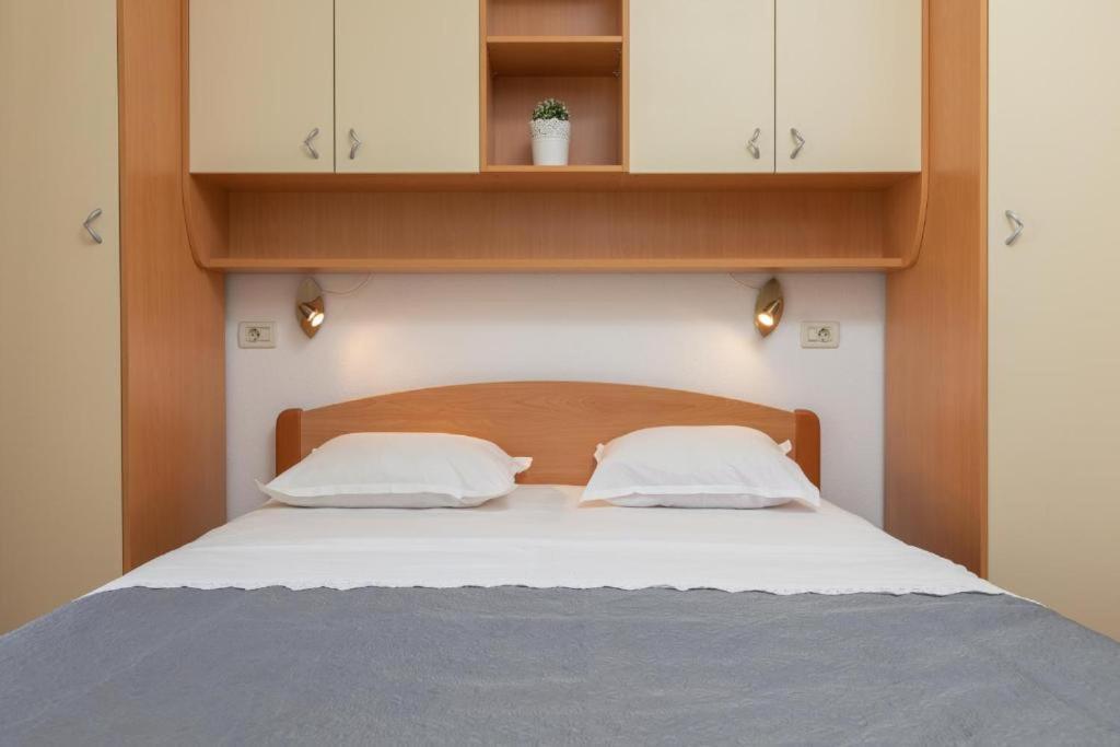 Apartmani Vela Tucepi Luaran gambar